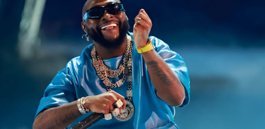 Davido fires back at Erigga over ‘family money’ post, hints at leaving music