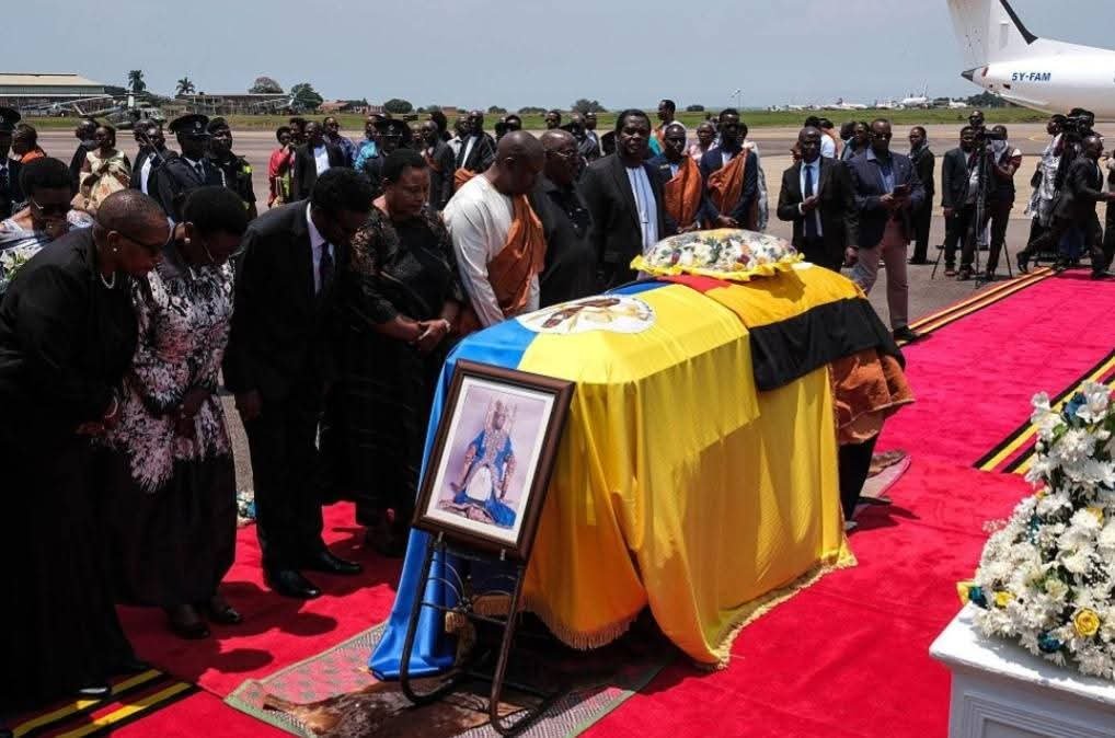 Uganda’s Tooro Kingdom buries King Oyo, amid succession dispute