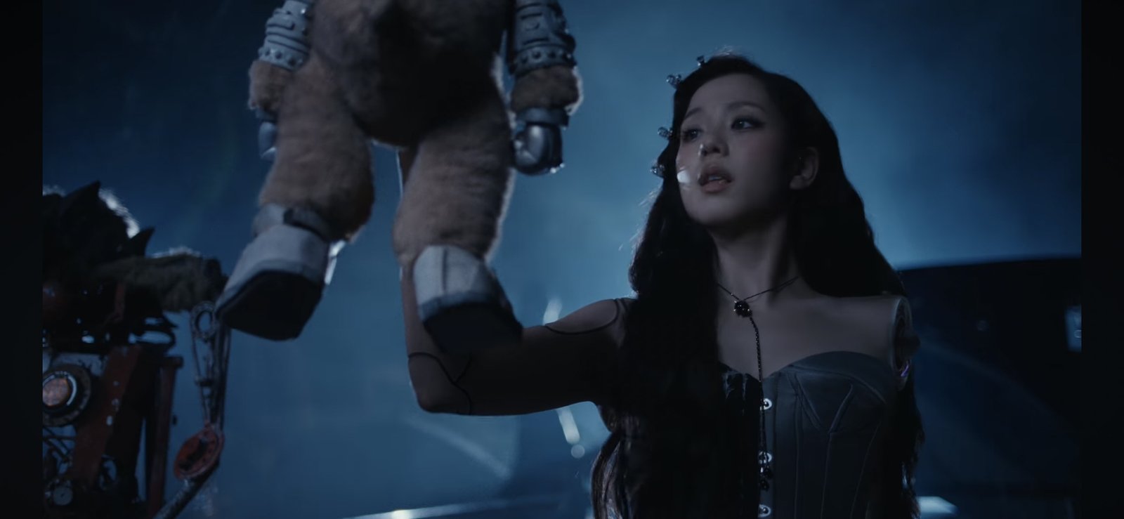 Fans choose JISOO’s ‘CLICK’ as favourite new music of the week