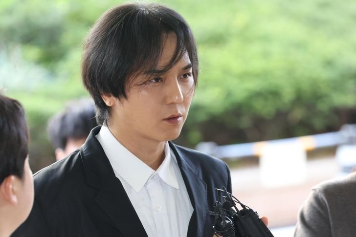 WINNER’s Song Min-ho handed suspended prison sentence over military service violations